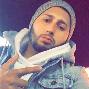 Meet your Posher, Charly